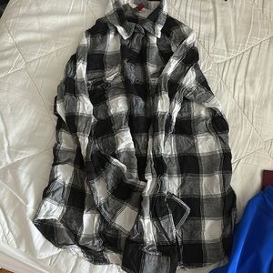 Long sleeve light flannel